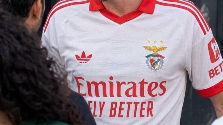 Aursnes Apresenta o Novo Equipamento Alternativo do Benfica
