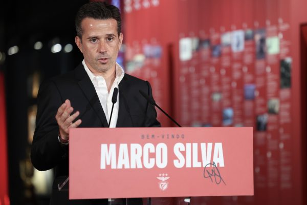 Benfica apresenta equipa técnica completa de Marco Silva - Terceiro Anel