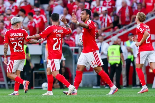 Benfica vence Gil Vicente por 3-1 com brilharete de Pavlidis e Prestianni - Terceiro Anel