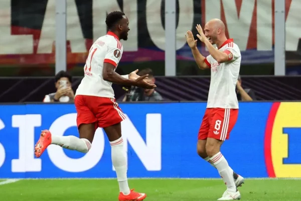 Benfica Vence Milan e Quebra Tabus na Liga Europa - Terceiro Anel